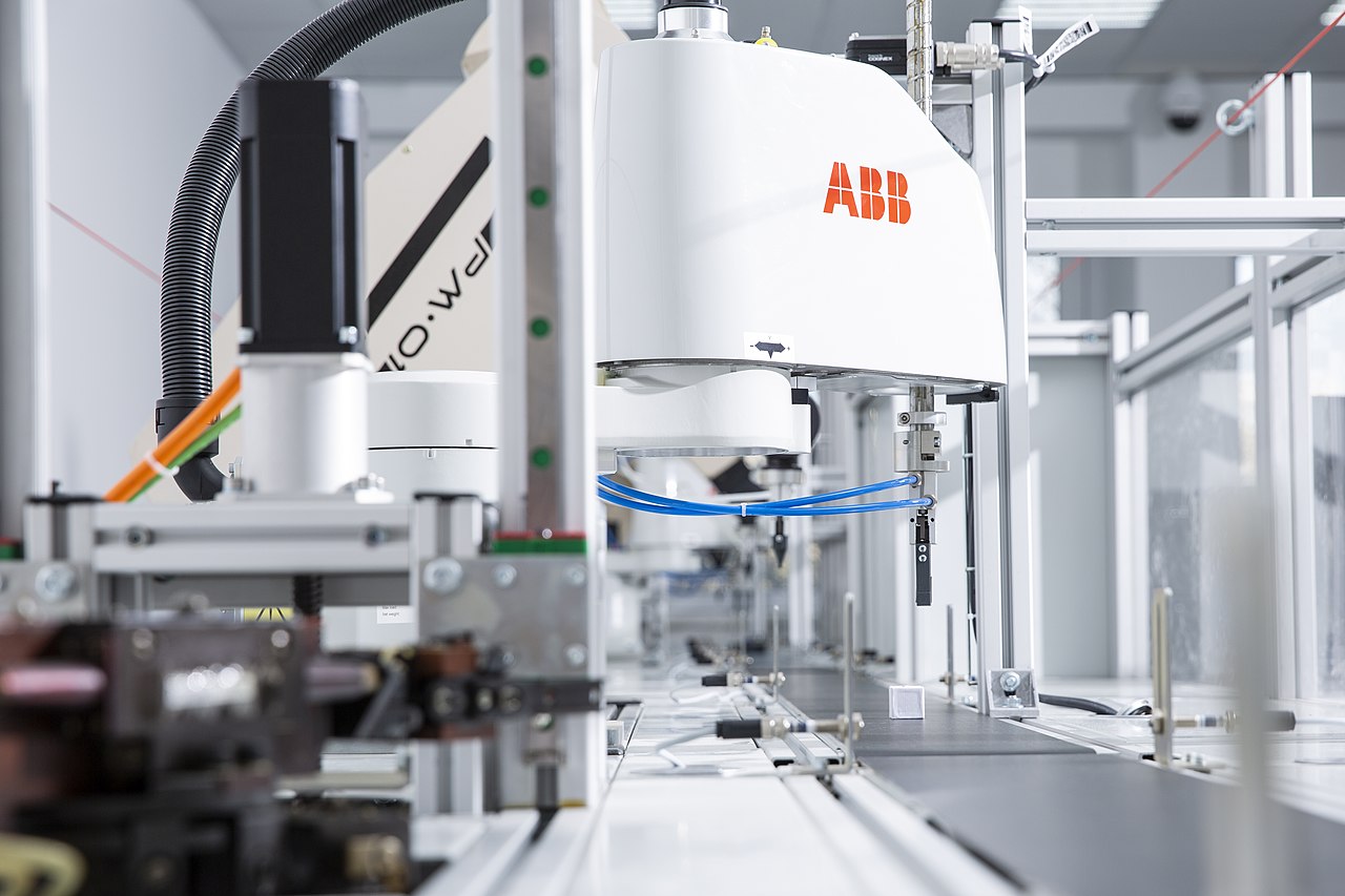 MIREA Laboratory Industry 4.0. Digital robotic manufacturing 6 2.jpg