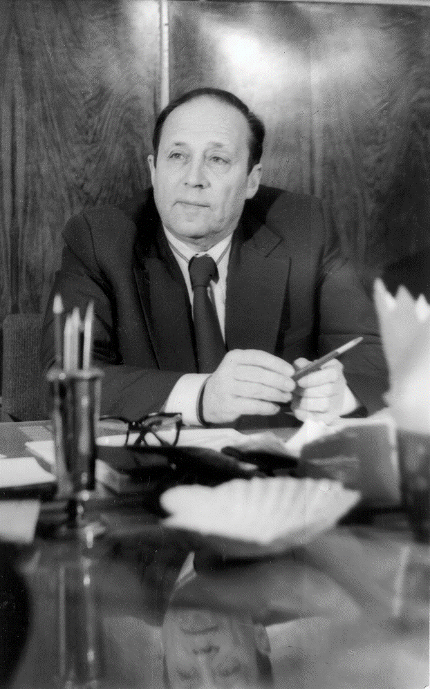 Николай Маркович Эмануэль.png