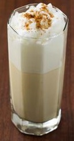 Файл:Эгг-ног мускатный с ромом (коктейль).jpg