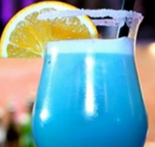 Голубая Леди (коктейль) 2.jpg
