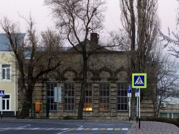 Файл:Ставрополь Суворова 2 Здание.jpg