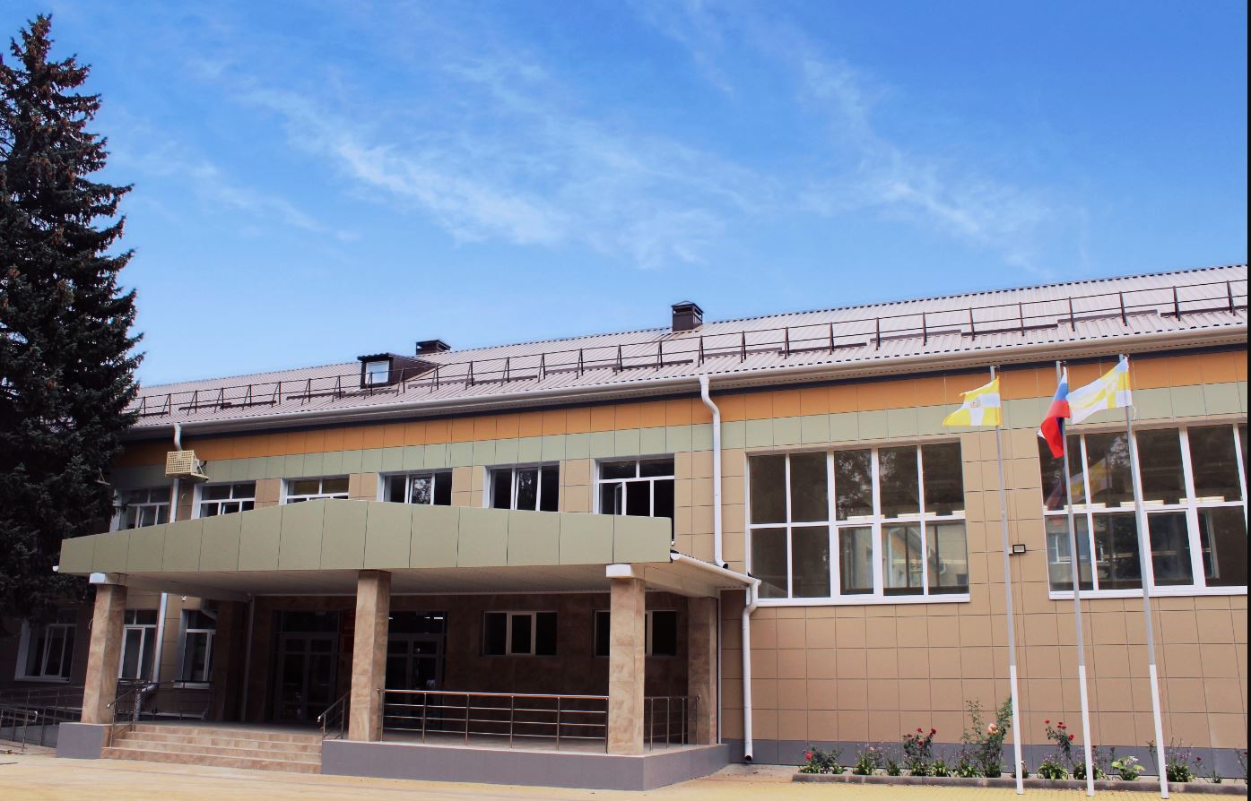 Файл:Школа 22 Ставрополь Здание.jpg