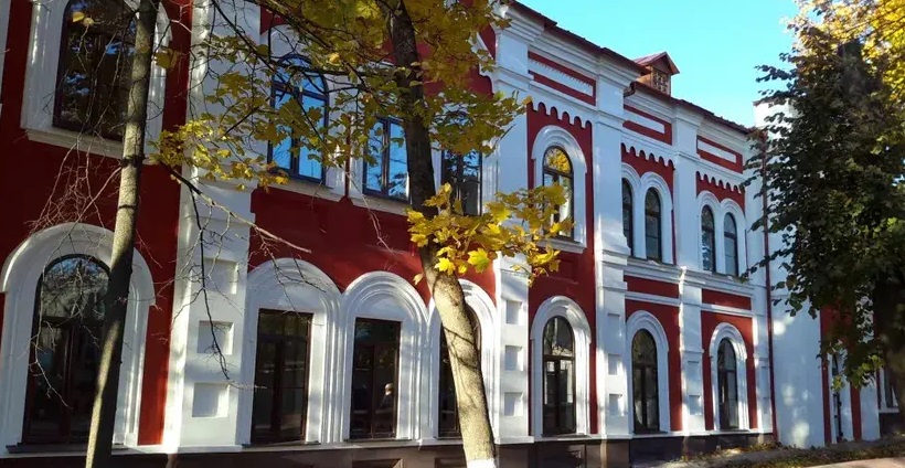Файл:Kaluga-music-school.jpg