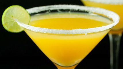 Файл:Девушка Джеймса Бонда (коктейль).jpg