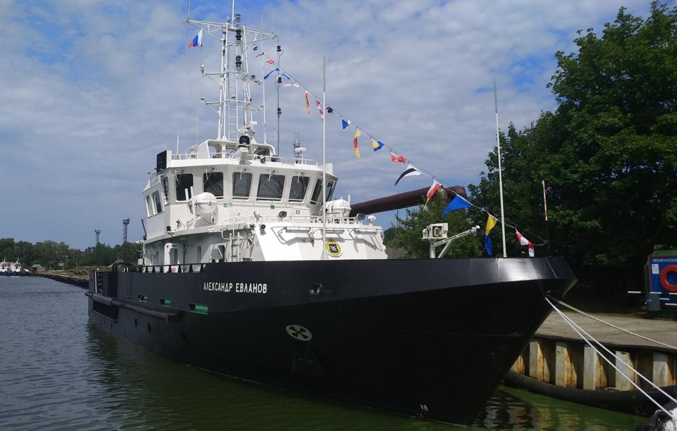 Большой гидрографический катер «Александр Евланов» в Балтийске