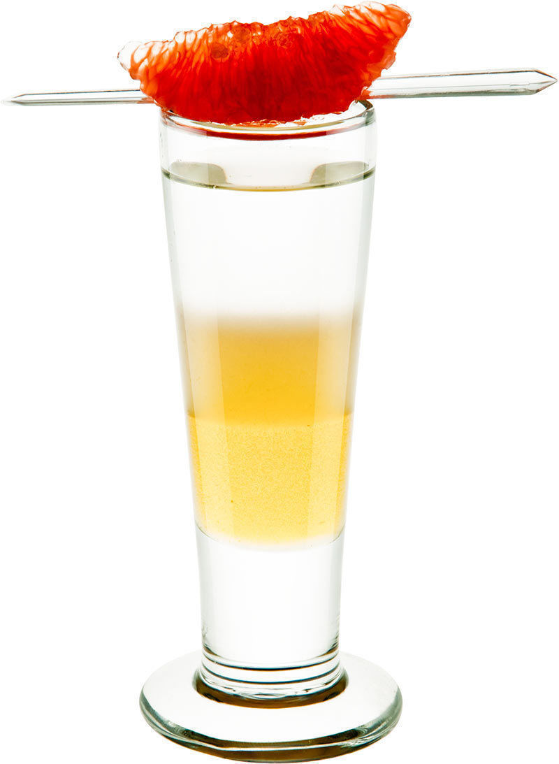 Файл:Маленький солёный русский (коктейль).jpg