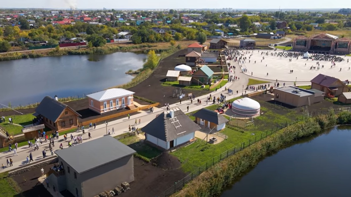 Файл:Этнопарк дружбы народов. Самара.jpg