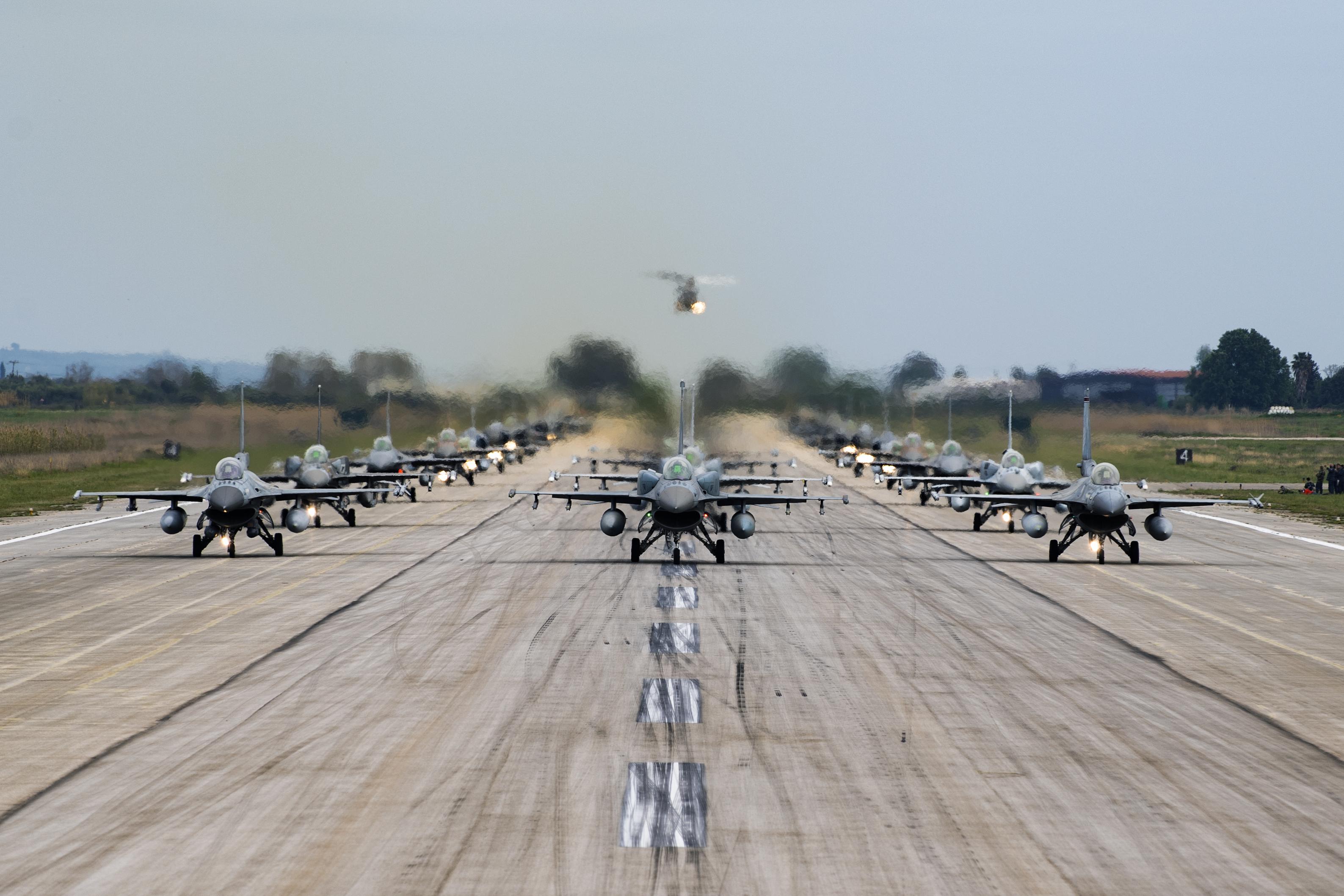 Авиабаза Андравида, Греция.jpg