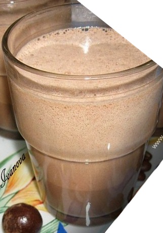 Файл:Какао-флип (коктейль).jpg