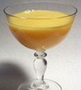 Флип с коньяком (коктейль).jpg