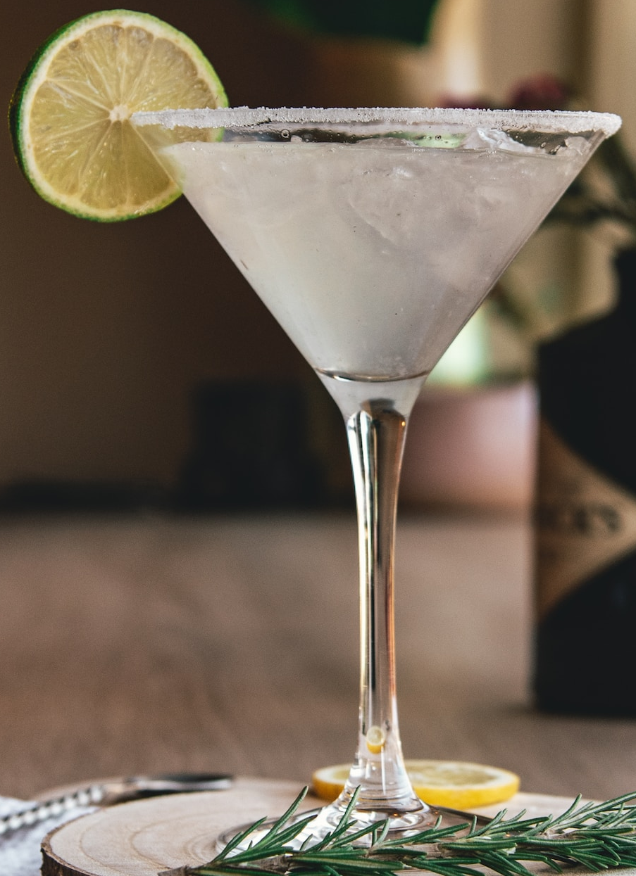 Файл:Деревенский Мартини (коктейль) 2.png