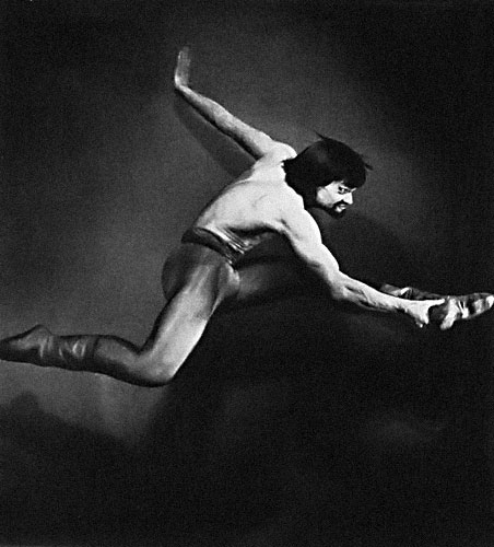 Николай Ковмир — Пугачёв (балет «Пушкин» А. П. Петрова, балетмейстеры Н. Д. Касаткина и В. Ю. Василёв), Кировский театр, 1983.