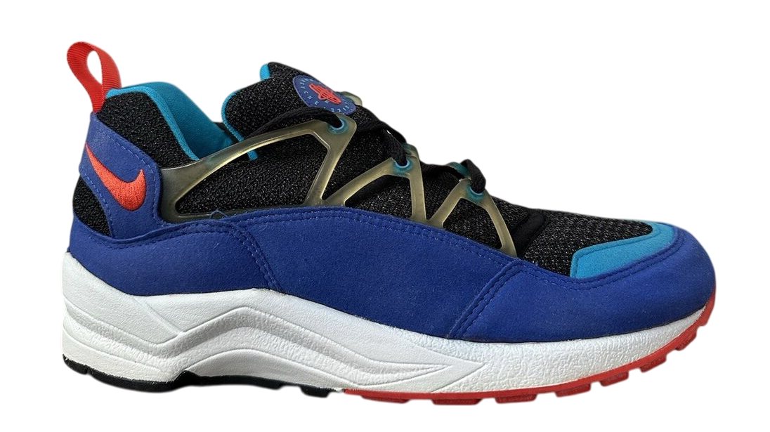 Nike Air Huarache Light.png