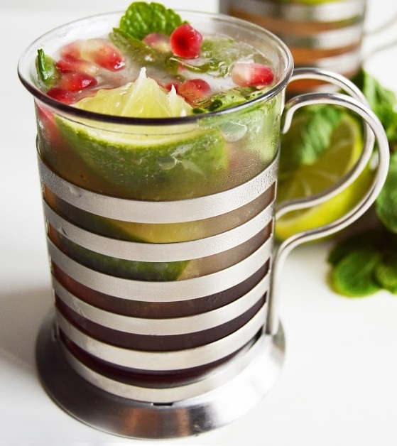 Файл:Гранатовый коктейль с лаймом и мятой (коктейль).jpg