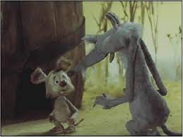 Мышонок и кошка (кадр).jpeg