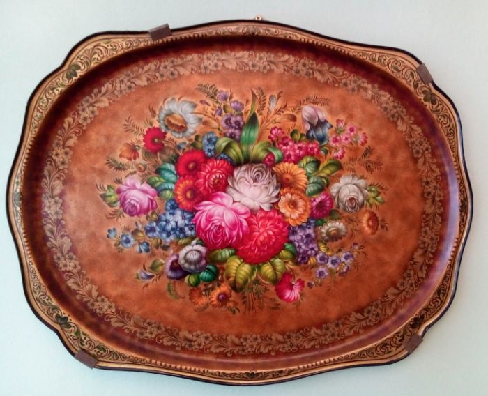 Поднос «Подарочный». Металл, жостовская роспись. А. В. Кледов, 1986 г.