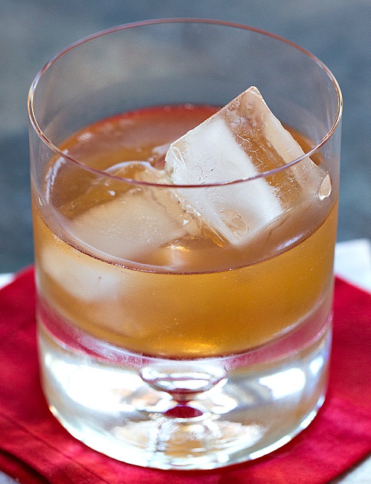 Файл:Канадец (коктейль).jpg