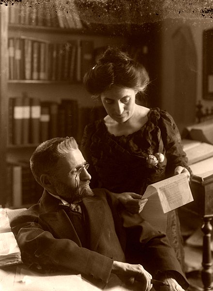 Portrait of Eliezer and Hemda Ben-Yehuda, their house in Talpiot neighbourhood (id.34235237).jpg