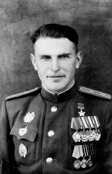 Бобров Леонид Николаевич.jpg