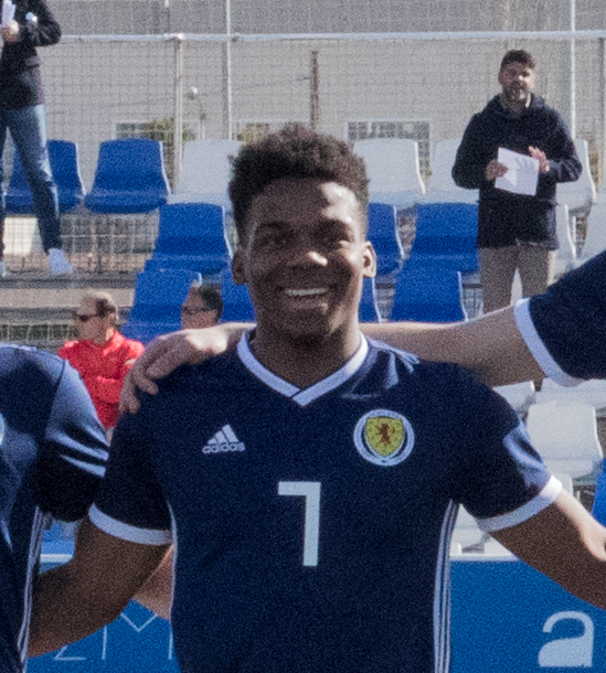 Дапо Мебуде Футболист.jpg