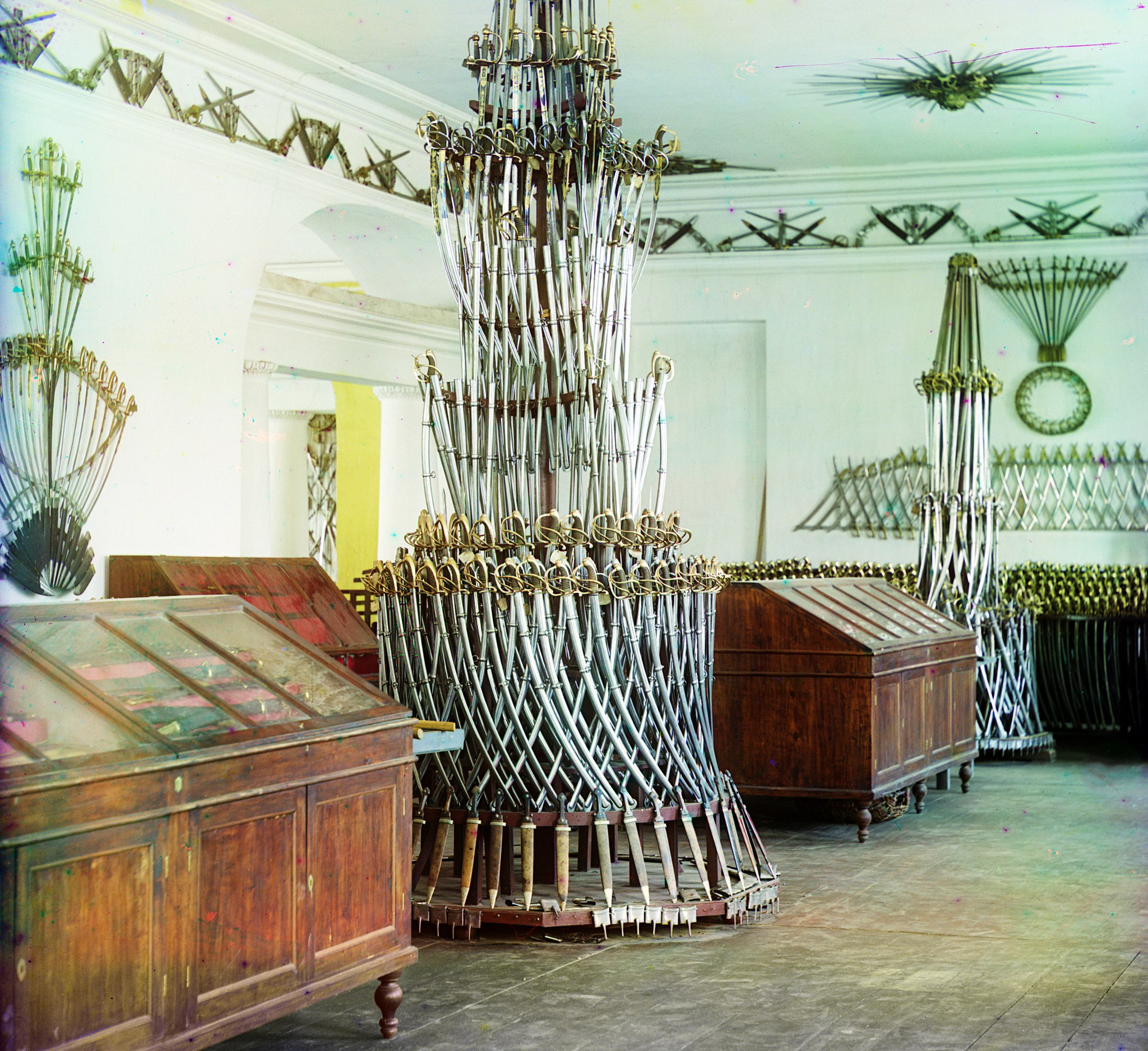 Сабли из златоустовской стали (Златоустовская оружейная фабрика)