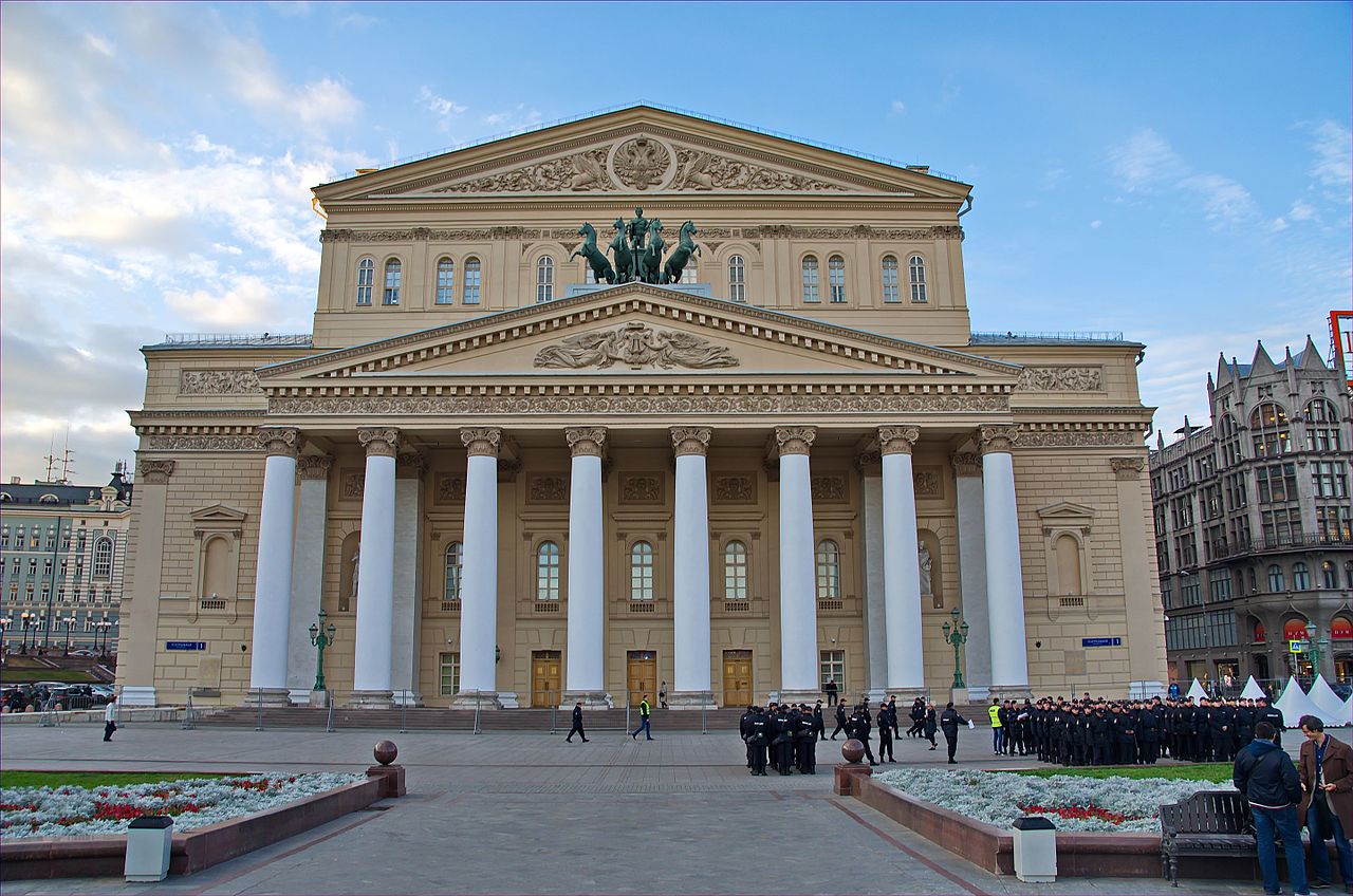 Файл:0316 - Moskau 2015 - Bolschoj Theater (26306663062)_2.jpg