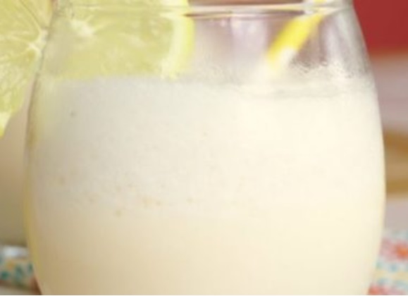 Лимонный Флип (коктейль).jpg