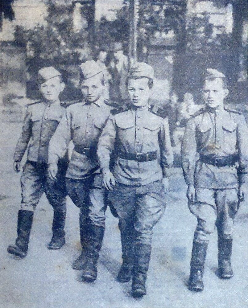 Сыны полка 1.png