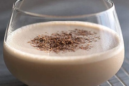 Файл:Коньяк с молоком (коктейль).jpg