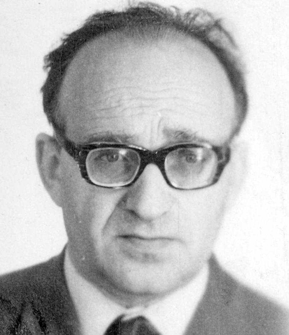 Iza aglom original.jpg