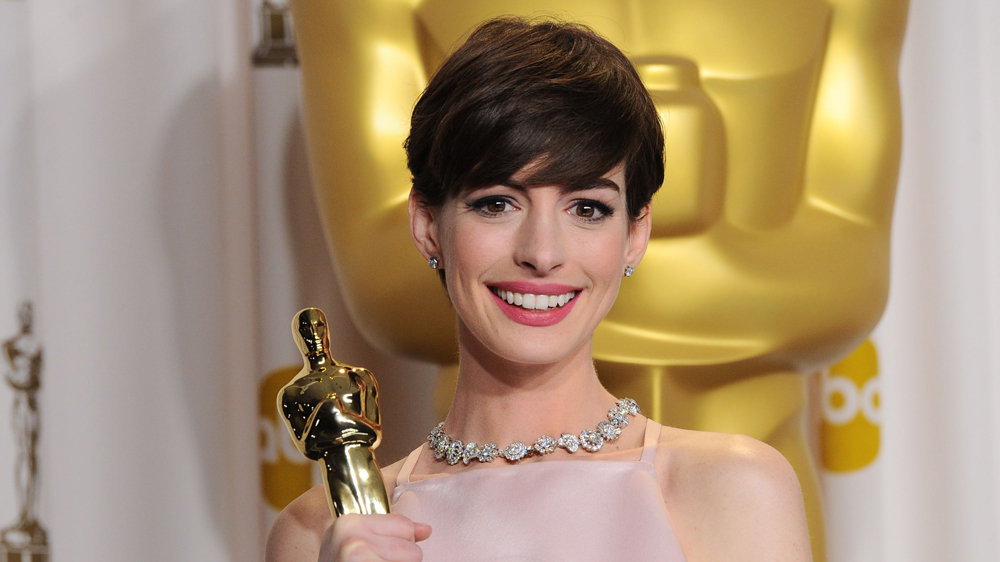 Anne-hathaway-oscar-win.jpg
