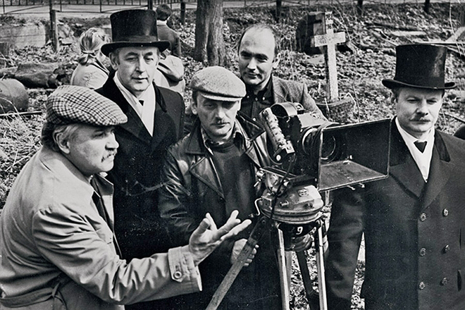 UYZ6sUhTnZuJtDaJHZ hypsA.jpg