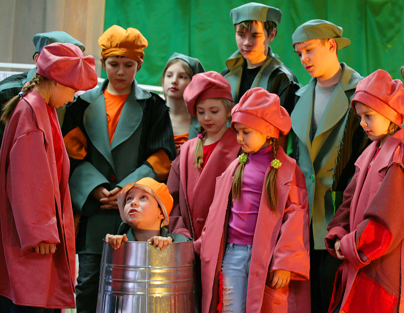 Спектакль "Из жизни овощей"