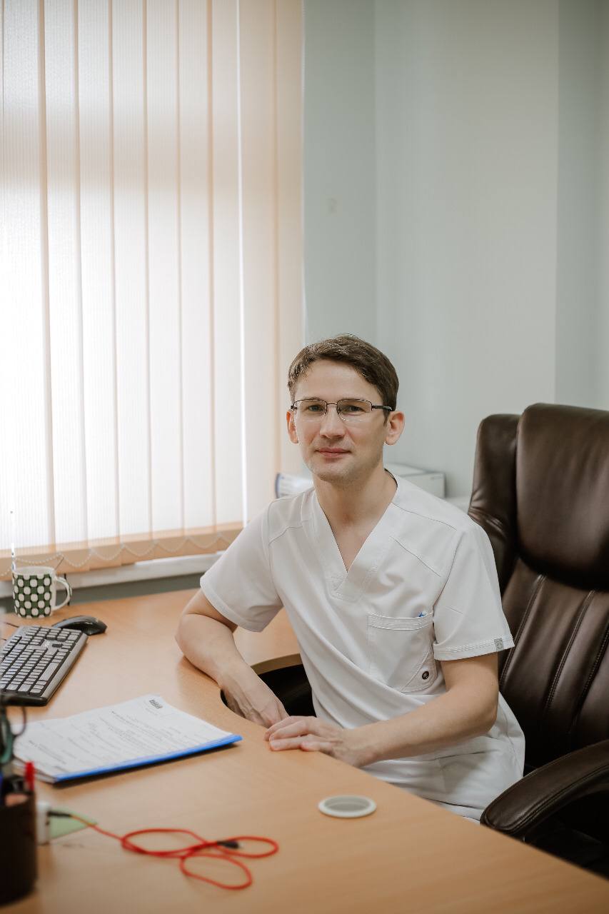 Доктор Азат Ахметов.jpeg