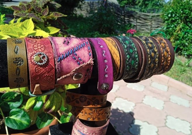 Обручья, изготовлены на мастер-классе «Углицкое обручье»