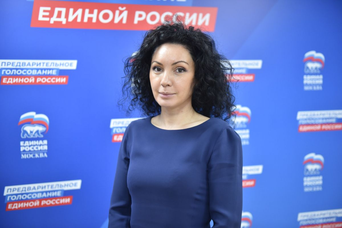 Цветкова Сабина депутат МГД.jpg