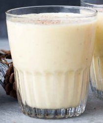 Ромовый эггног (коктейль).jpg