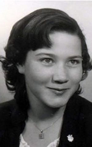 Ada yardeni 500-1-300x480.jpg