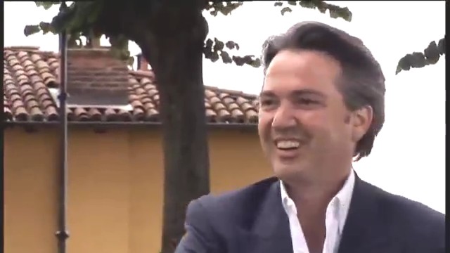 09. Пятая серия. Чезаре Мартитни — наследник основателя «Мартини», и человек, по мнению Владимира Познера, немного подражающий Джеймсу Бонду.