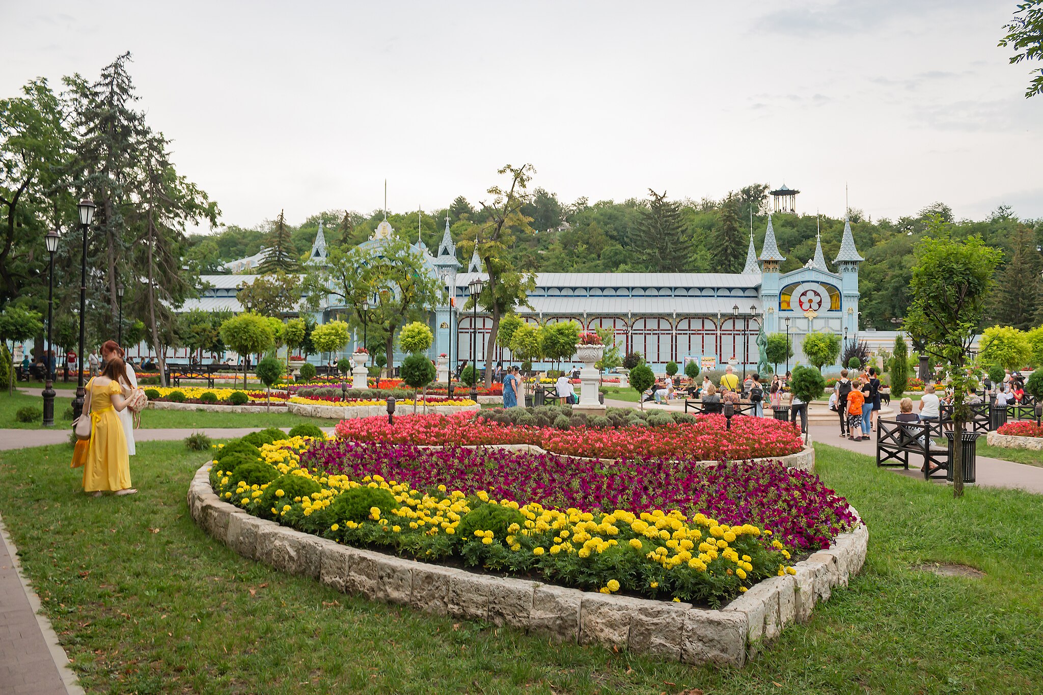 Здание Лермонтовской галереи.
