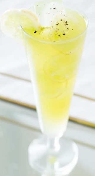 Файл:Абсент Кулер с Огурцом (коктейль).jpg