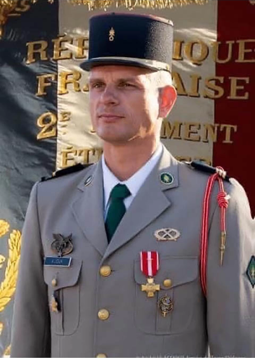 Андрэй Жук.png