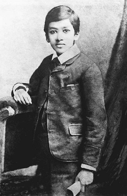 Шри Ауробиндо в детстве.jpeg