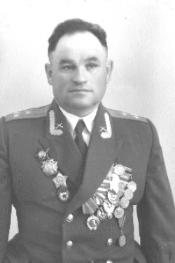 18f718ef1de896681f2588eaff2c1f71 L.jpg