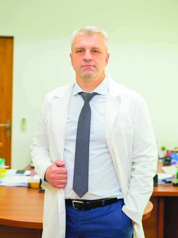 Андрей Владимирович Попов (врач).jpg