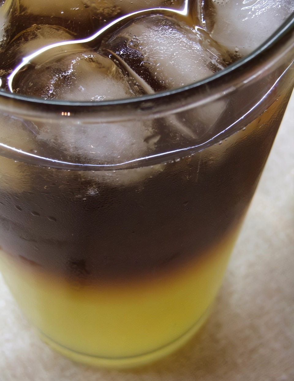 Мандариновая отвёртка (коктейль).jpg