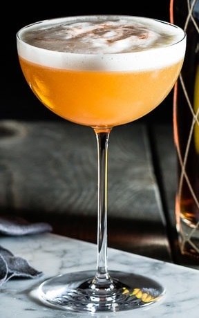 Ром Сауэр (коктейль) 2.jpg