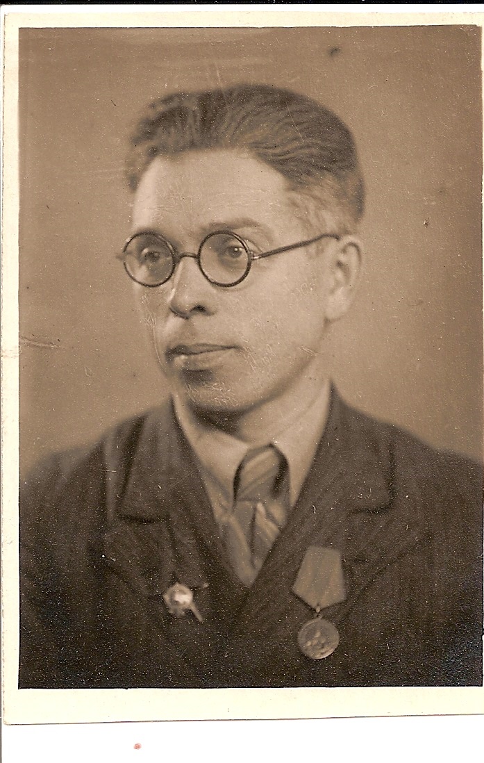 04 kheifets isaac awarding 02.jpg