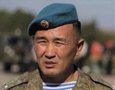 Герой России Виталий Сукуев.jpg