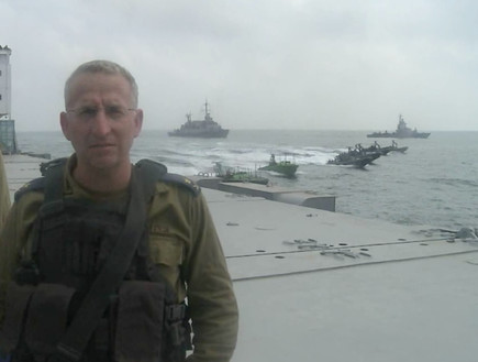 12966280094 7a118f3f37 o c.jpg